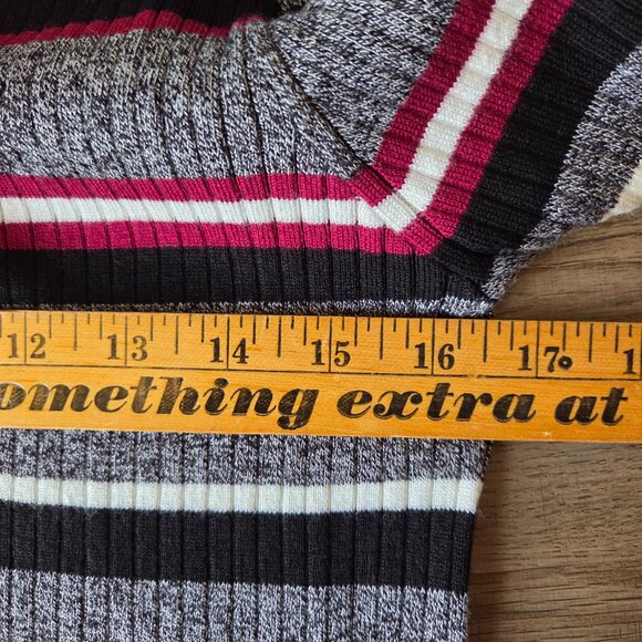 EUC H&M STRIPED CREW NECK RIBBED LONGSLEEVES TOP SIZE LARGE - Picture 13 of 14